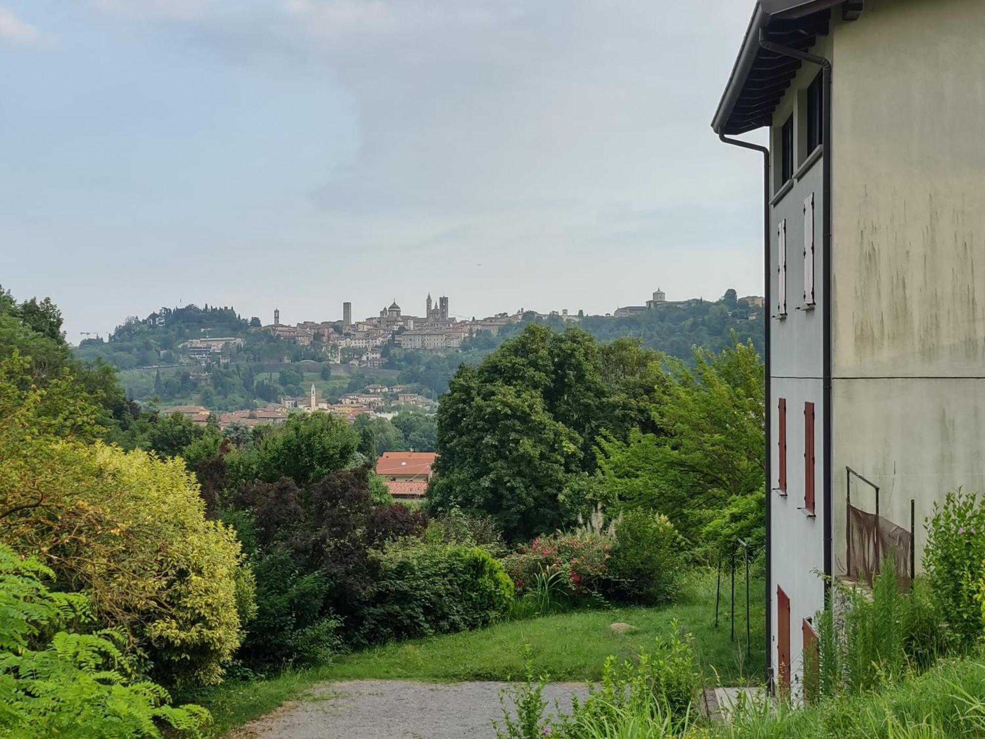 Aminta Apartment Bergamo Luaran gambar