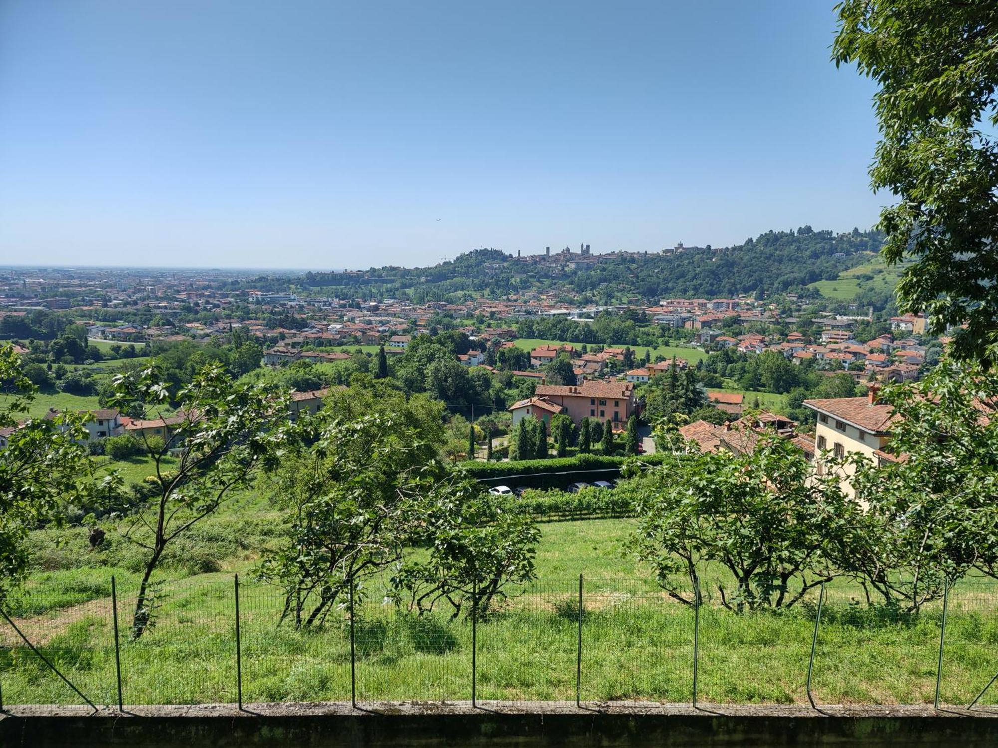 Aminta Apartment Bergamo Luaran gambar